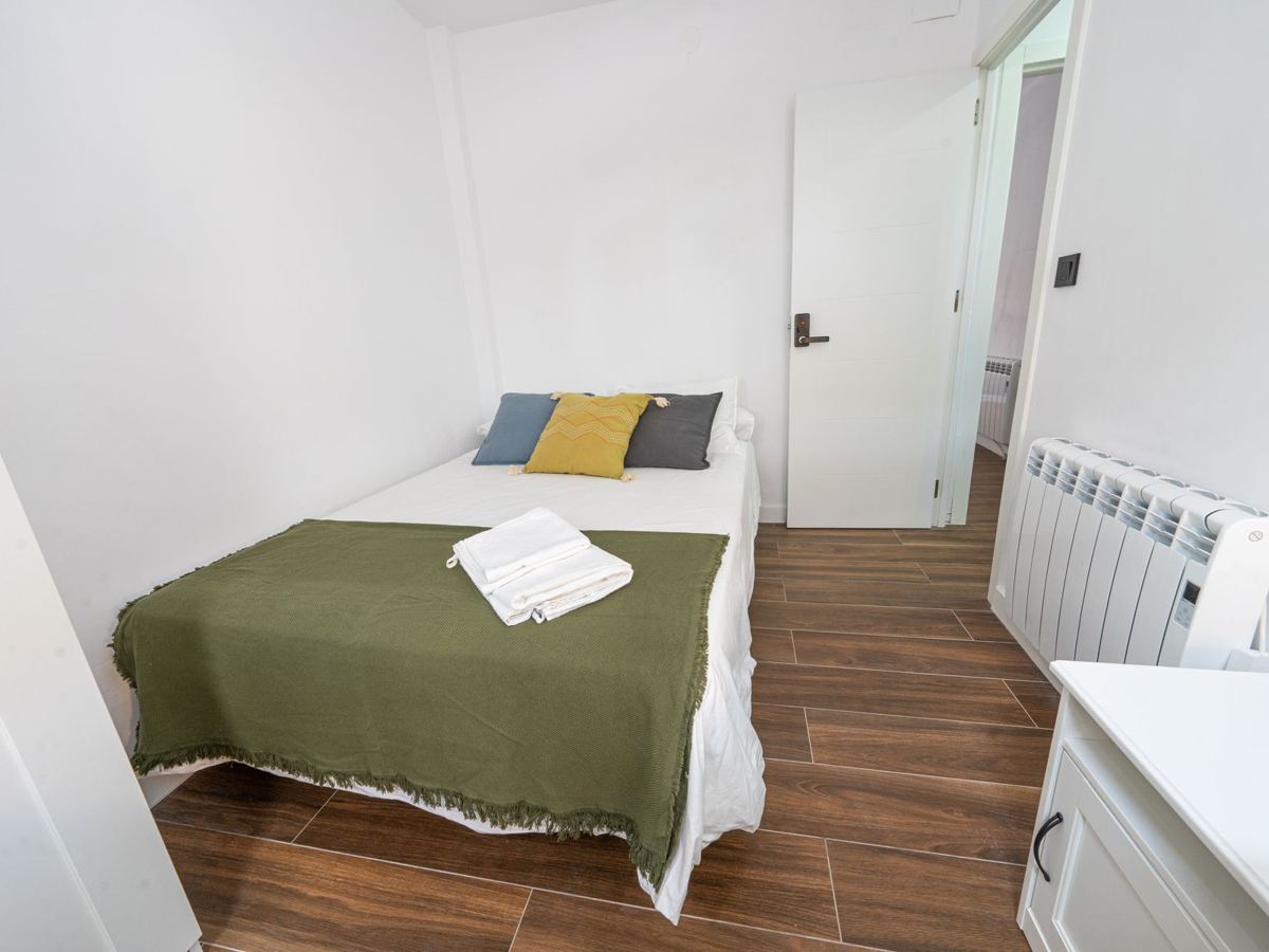 Habitación individual estándar amueblada en piso compartido para estudiantes en Reus